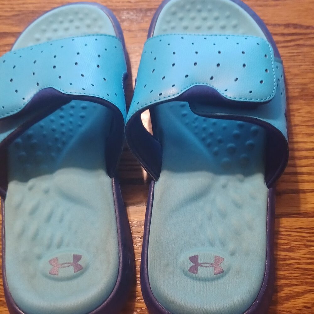 Under Armour Ignite Pro Slides Sandals Womans 8 - Picture 6 of 6